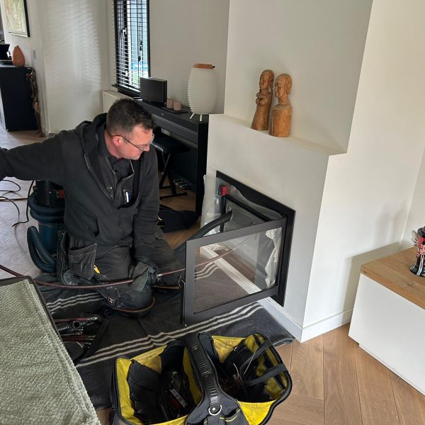 Een van onze schoorsteenvegers Een van onze schoorsteenvegers